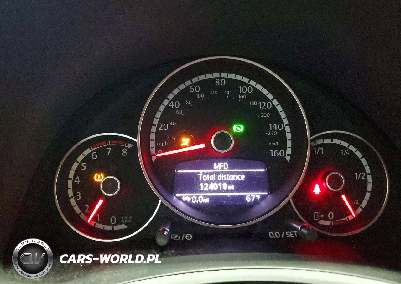 2015 Volkswagen Beetle 1.8T VIN:3VWJ17ATXFM642554 - 9