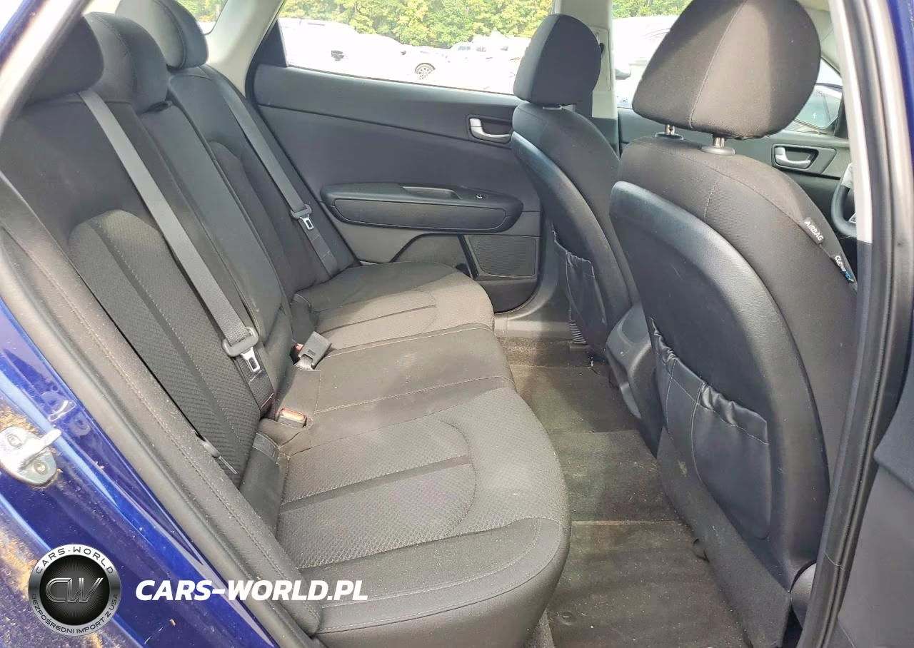 2017 Kia Optima Lx VIN:5XXGT4L30HG177581 - 10