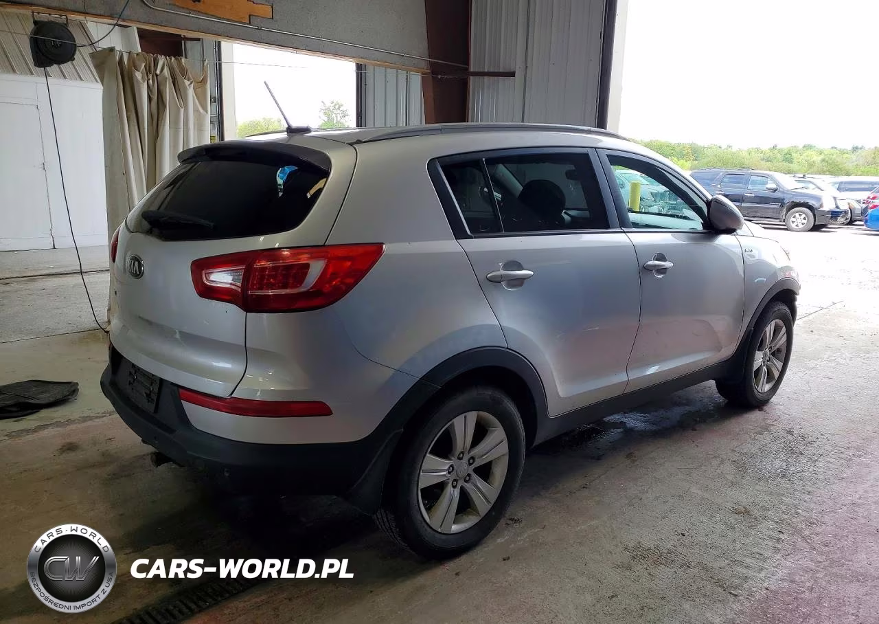 2013 Kia Sportage Lx VIN:KNDPBCA29D7387834 - 3