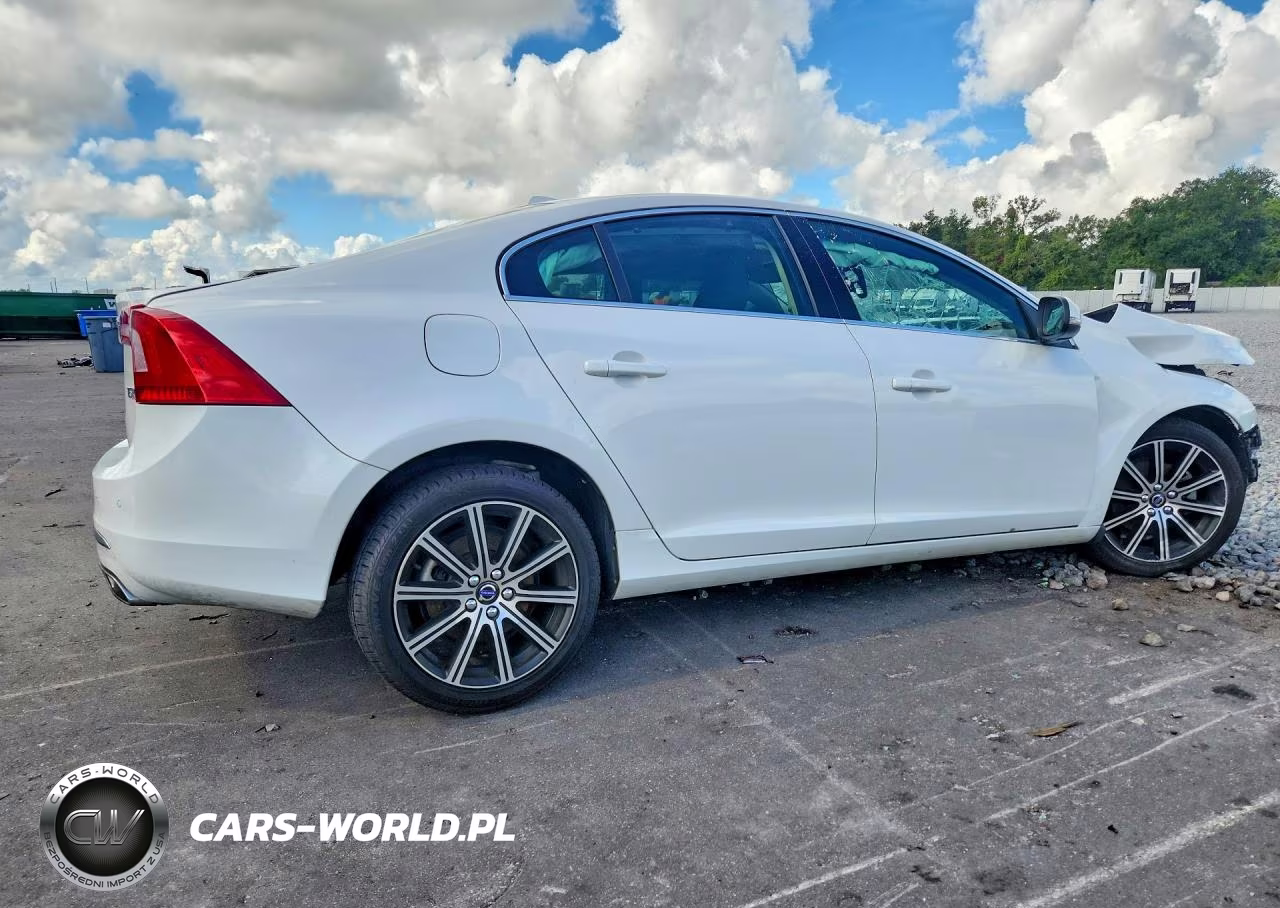2018 Volvo S60 Premier VIN:LYV402HK4JB172006 - 3