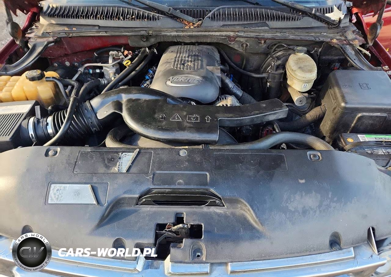 2003 Chevrolet Suburban C1500 VIN:1GNEC16Z33R208793 - 12