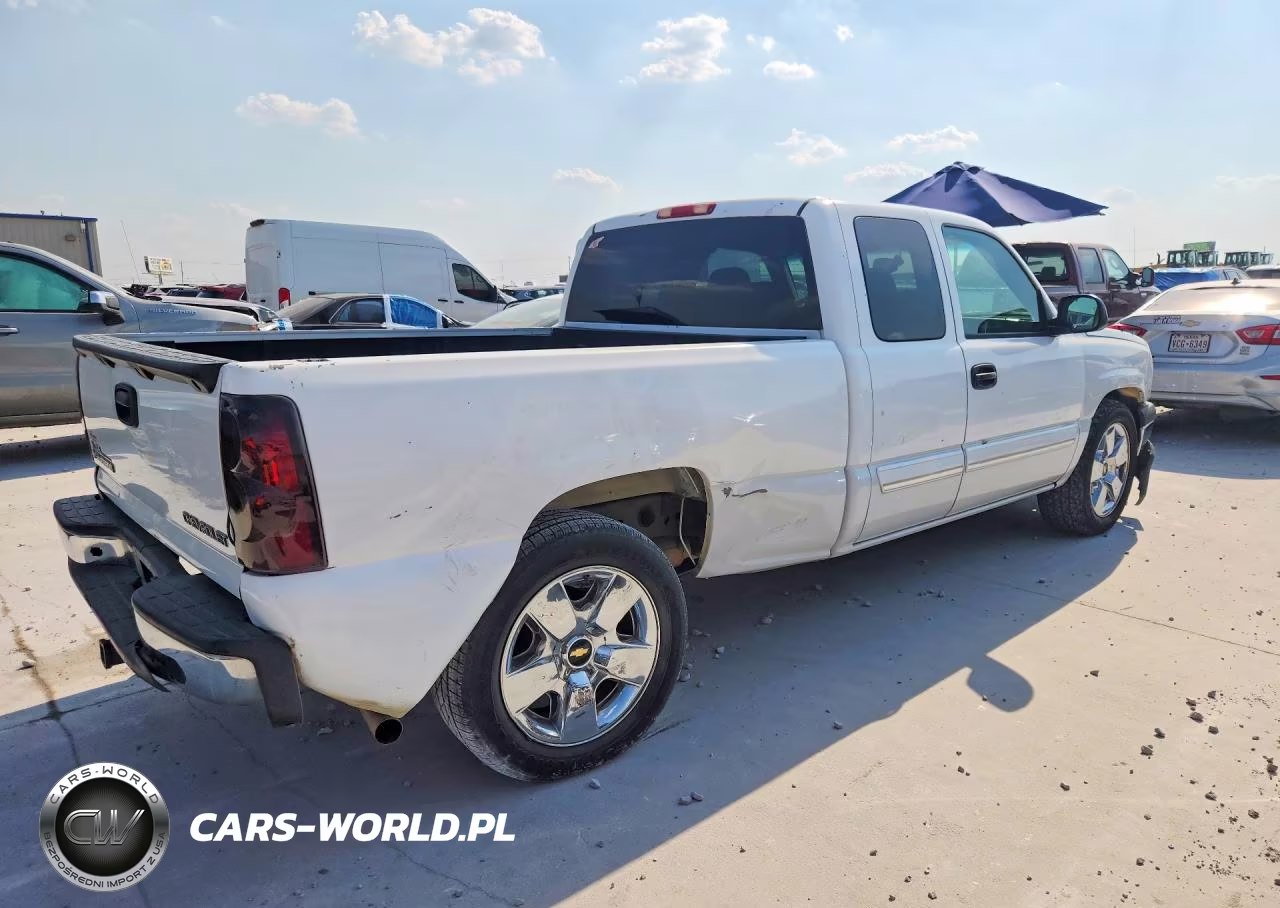 2003 Chevrolet Silverado C1500 VIN:2GCEC19T131410783 - 3
