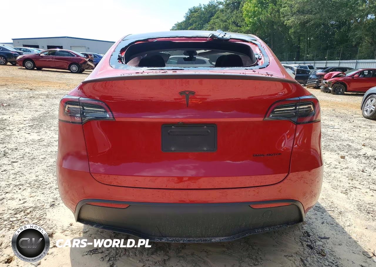 2023 Tesla Model Y VIN:7SAYGDEE0PA155251 - 6