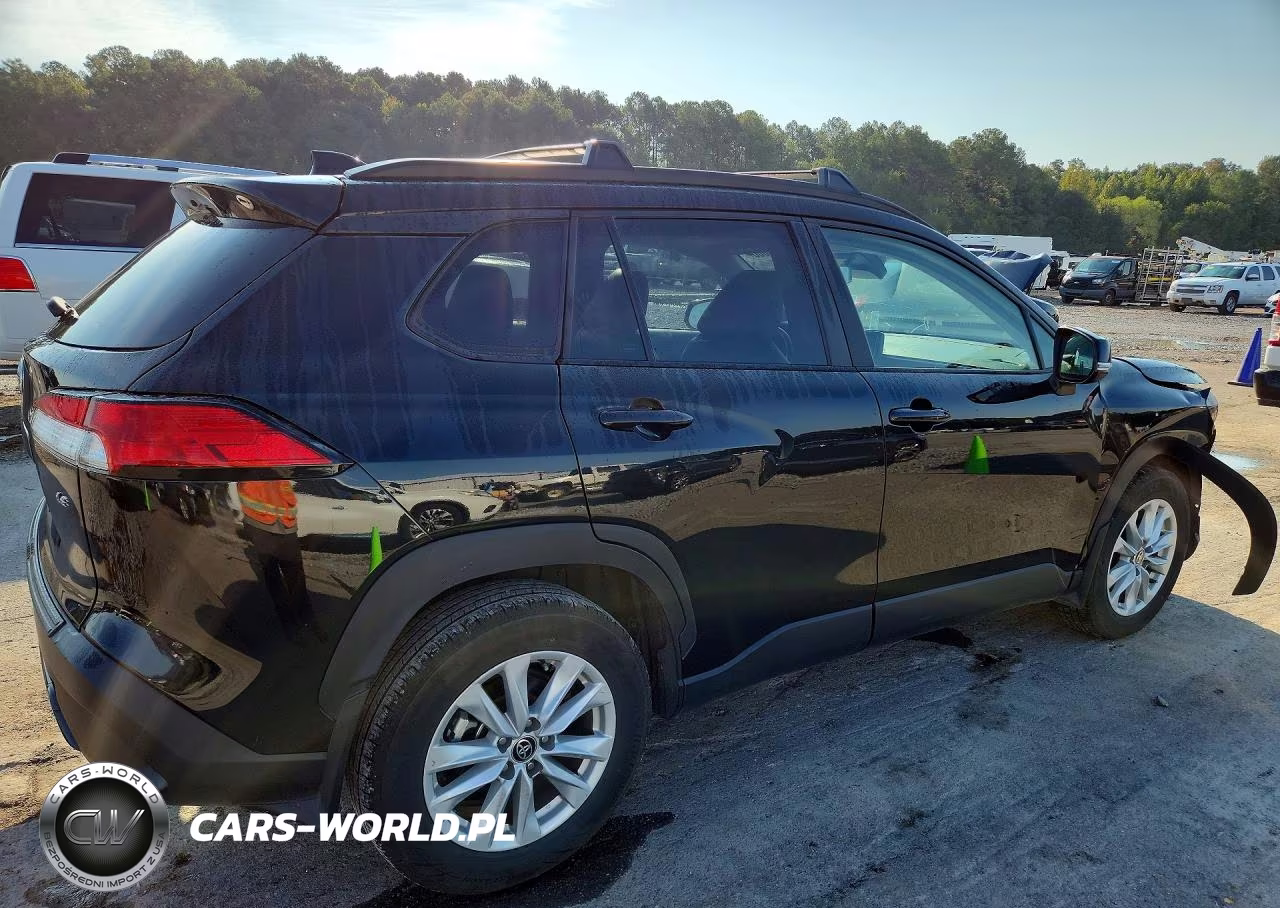 2024 Toyota Corolla Cross Le VIN:7MUBAAAG8RV075519 - 3