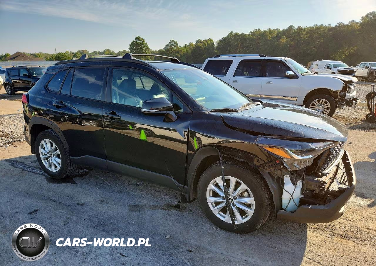 2024 Toyota Corolla Cross Le VIN:7MUBAAAG8RV075519 - 4