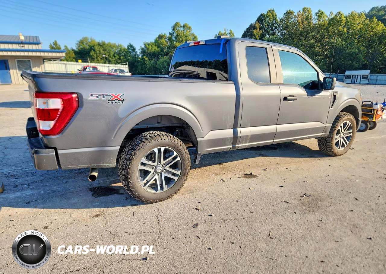 2023 Ford F150 Super Cab VIN:1FTEX1EP0PKG09312 - 3