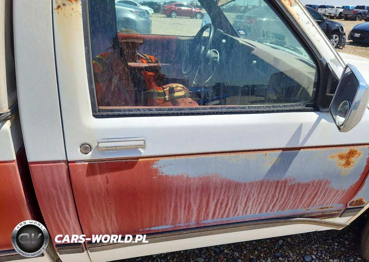 1988 Chevrolet S Truck S10 VIN:1GCCS14ZXJ8235191 - 10