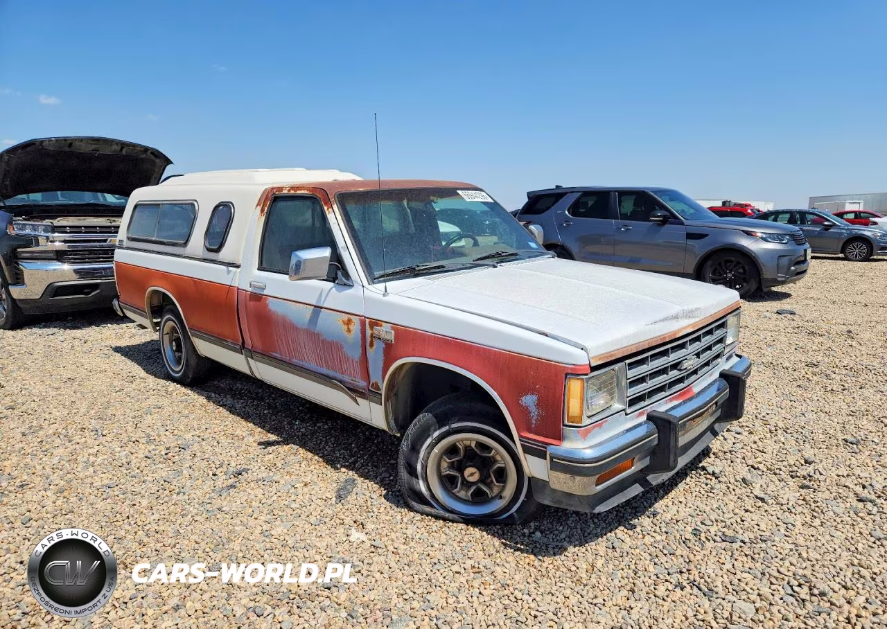 1988 Chevrolet S Truck S10 VIN:1GCCS14ZXJ8235191 - 4