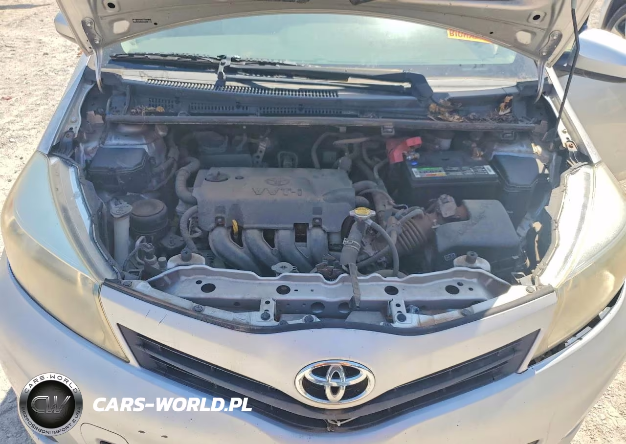 2014 Toyota Yaris 5-Door L VIN:JTDKTUD38ED575412 - 11