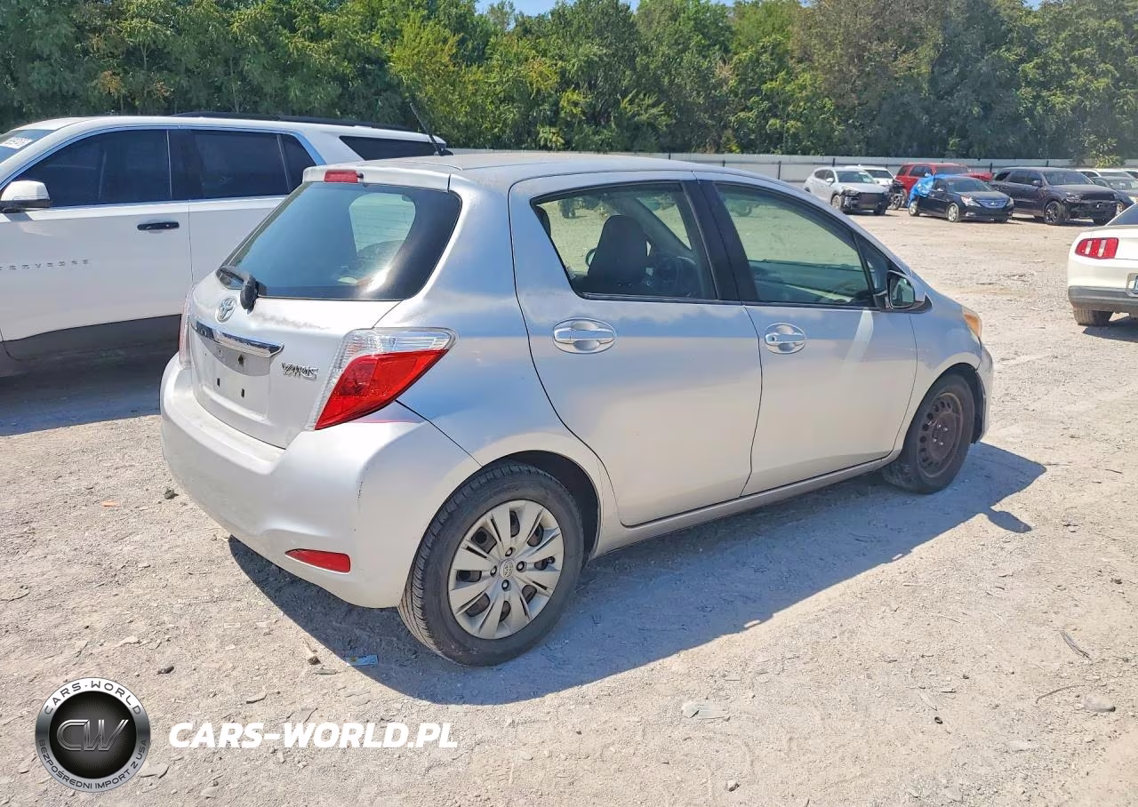 2014 Toyota Yaris 5-Door L VIN:JTDKTUD38ED575412 - 3