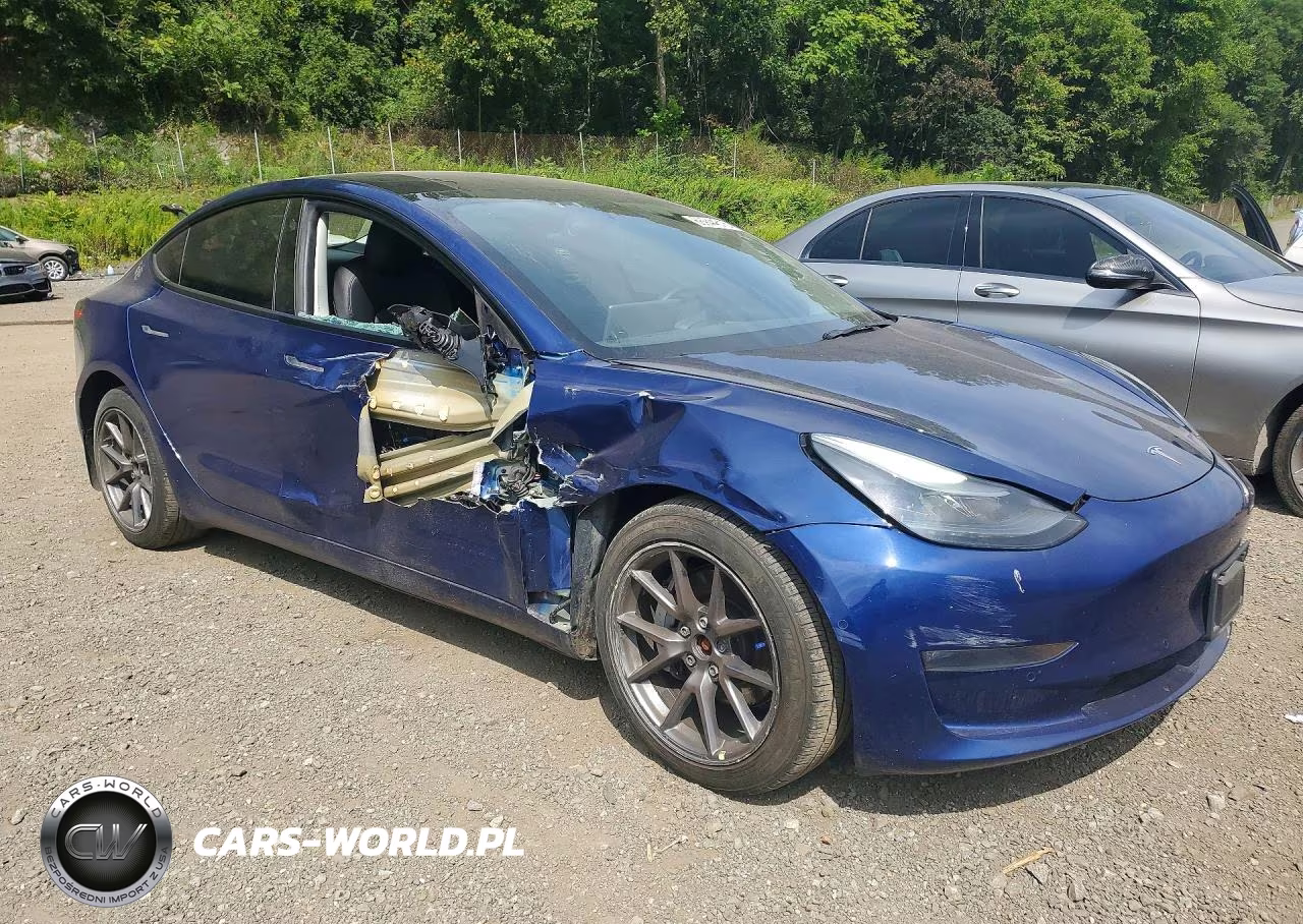 2022 Tesla Model 3 VIN:5YJ3E1EBXNF334995 - 4