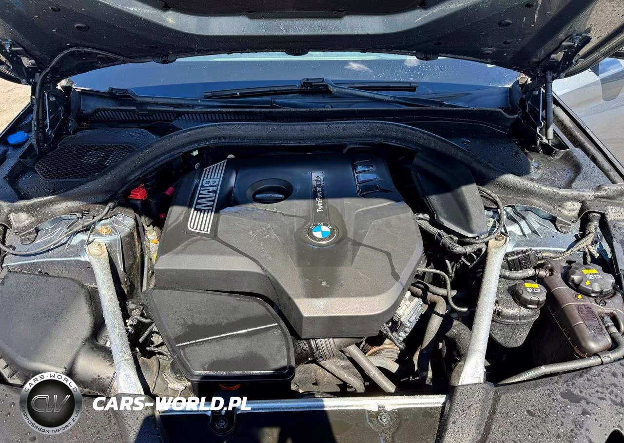 2018 BMW 530 Xi VIN:WBAJA7C59JWA74016 - 12