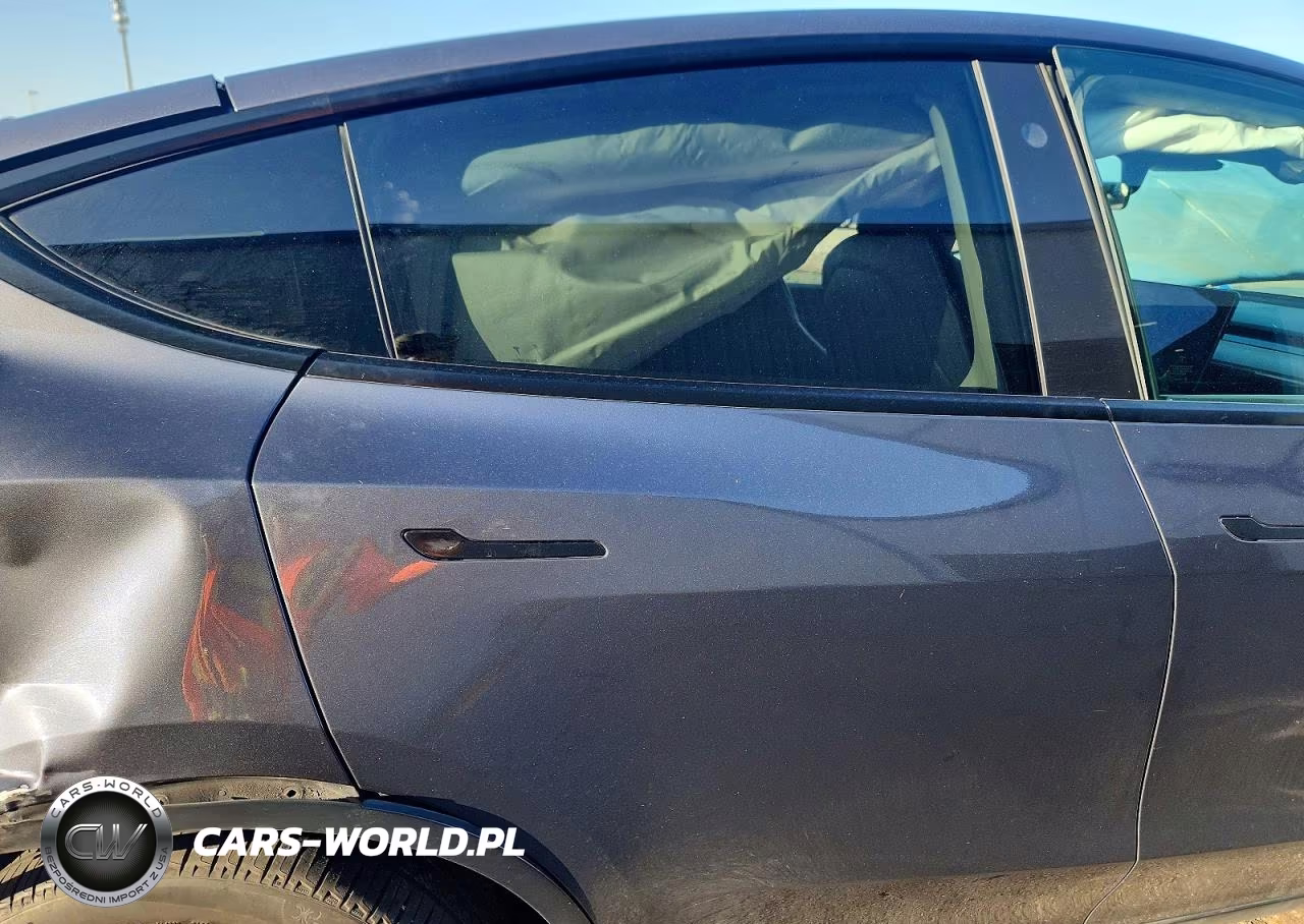2021 Tesla Model Y VIN:5YJYGDEE3MF257025 - 10