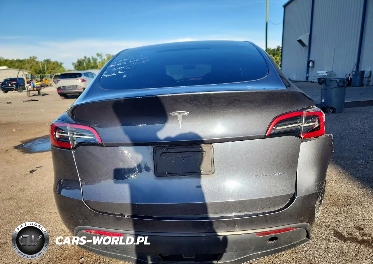 2021 Tesla Model Y VIN:5YJYGDEE3MF257025 - 6