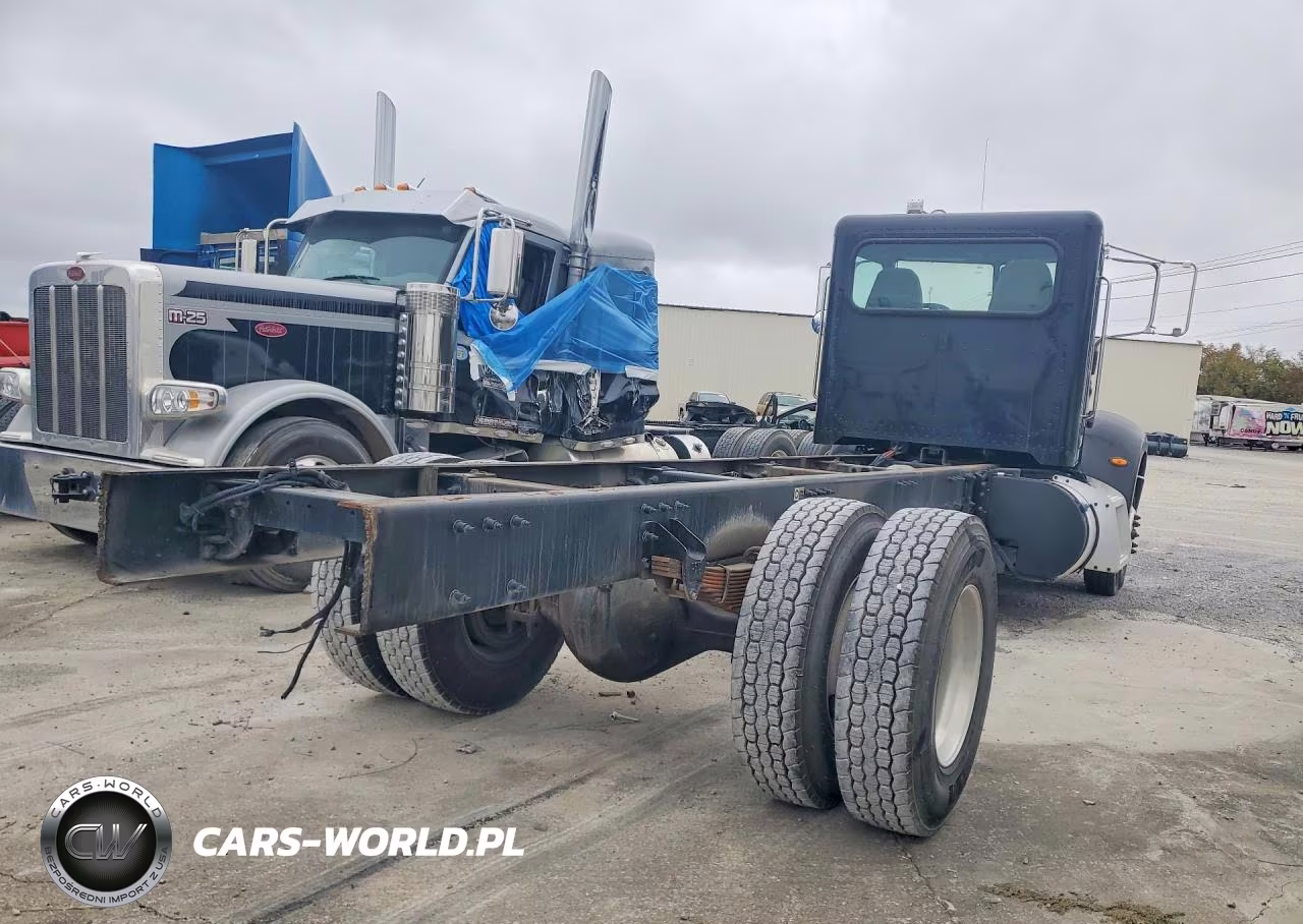 2011 Peterbilt 348 VIN:2NP3HN8XXBM121668 - 3