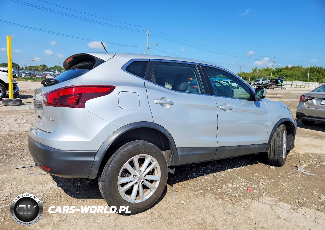 2017 Nissan Rogue Sport S VIN:JN1BJ1CR0HW132385 - 3