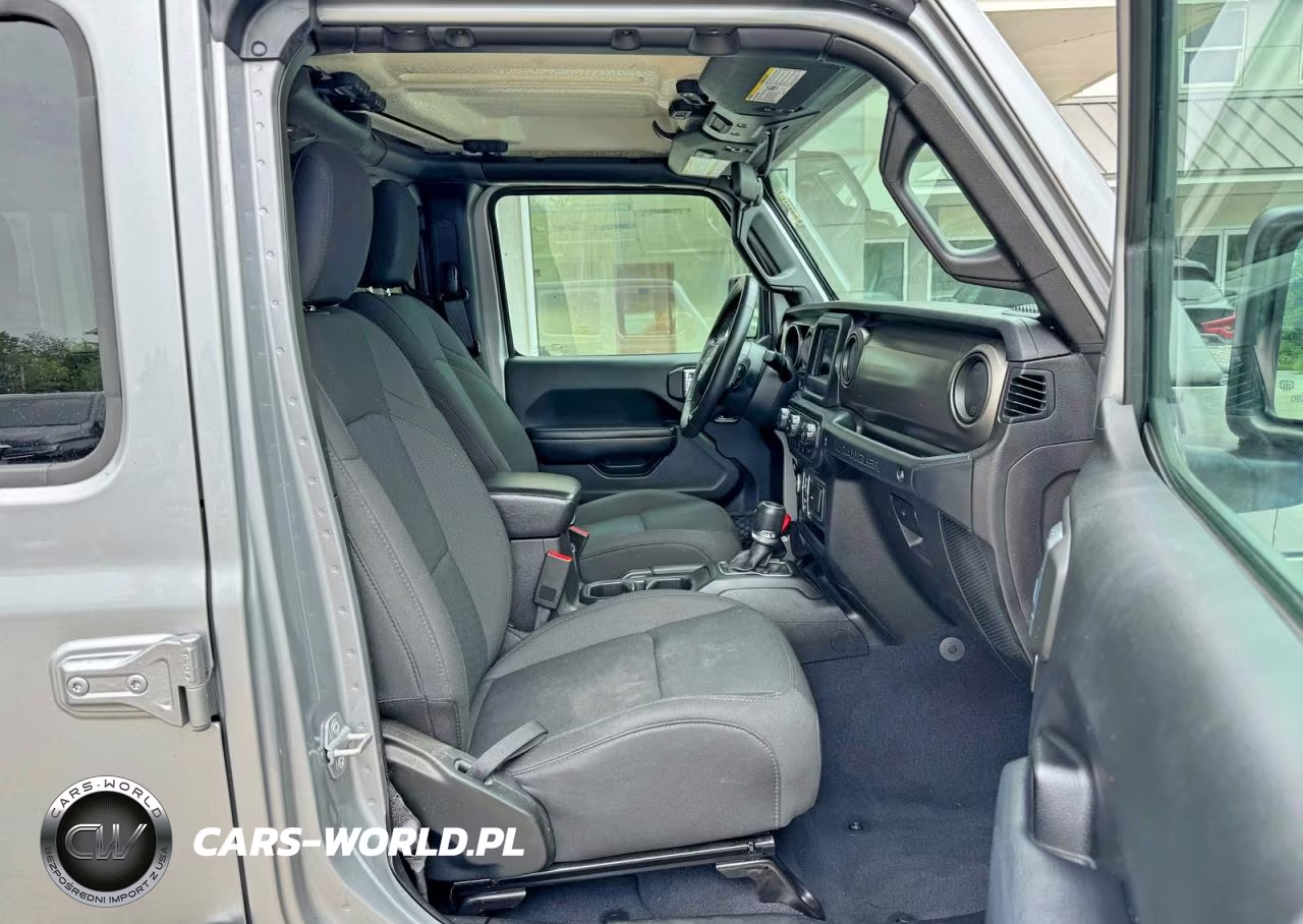 2018 Jeep Wrangler Unlimited Sport S 4X4 VIN:1C4HJXDG1JW272717 - 5