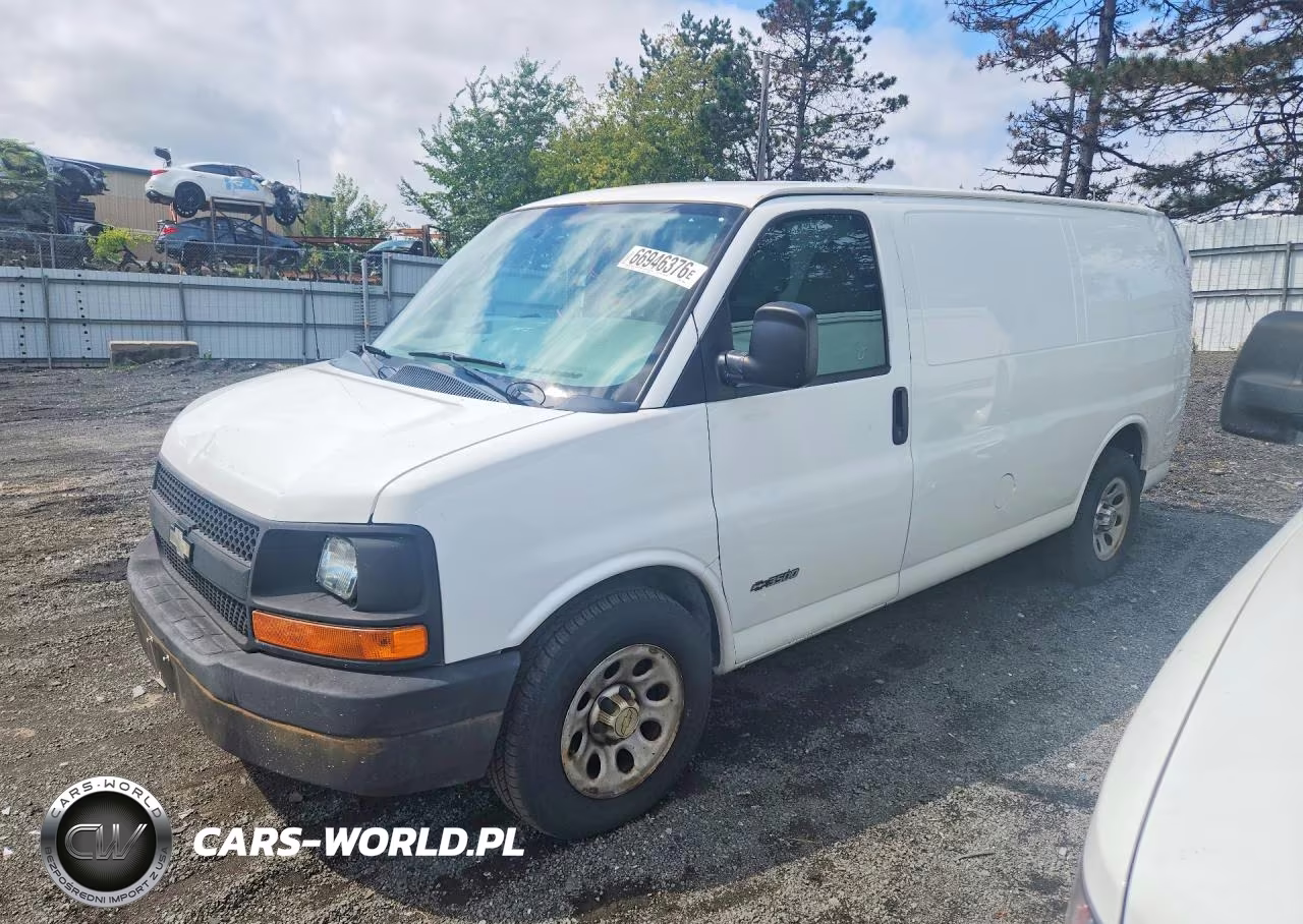2014 Chevrolet Express 1500 Cargo Delivery Van