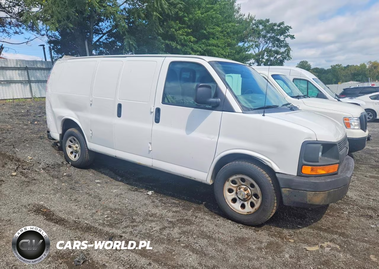 2014 Chevrolet Express 1500 Cargo Delivery Van VIN:1GCSGAFX4E1109268 - 4