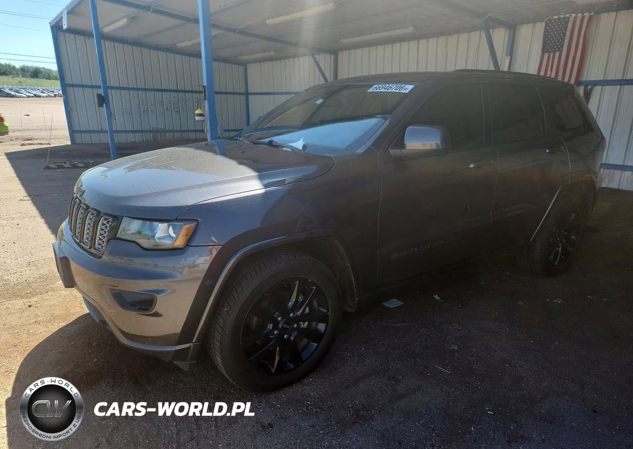 2017 Jeep Grand Cherokee Laredo – zdjęcie 1 z 12