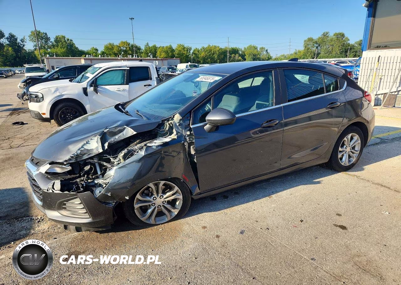 2019 Chevrolet Cruze Lt VIN:3G1BE6SM2KS543111 - 1