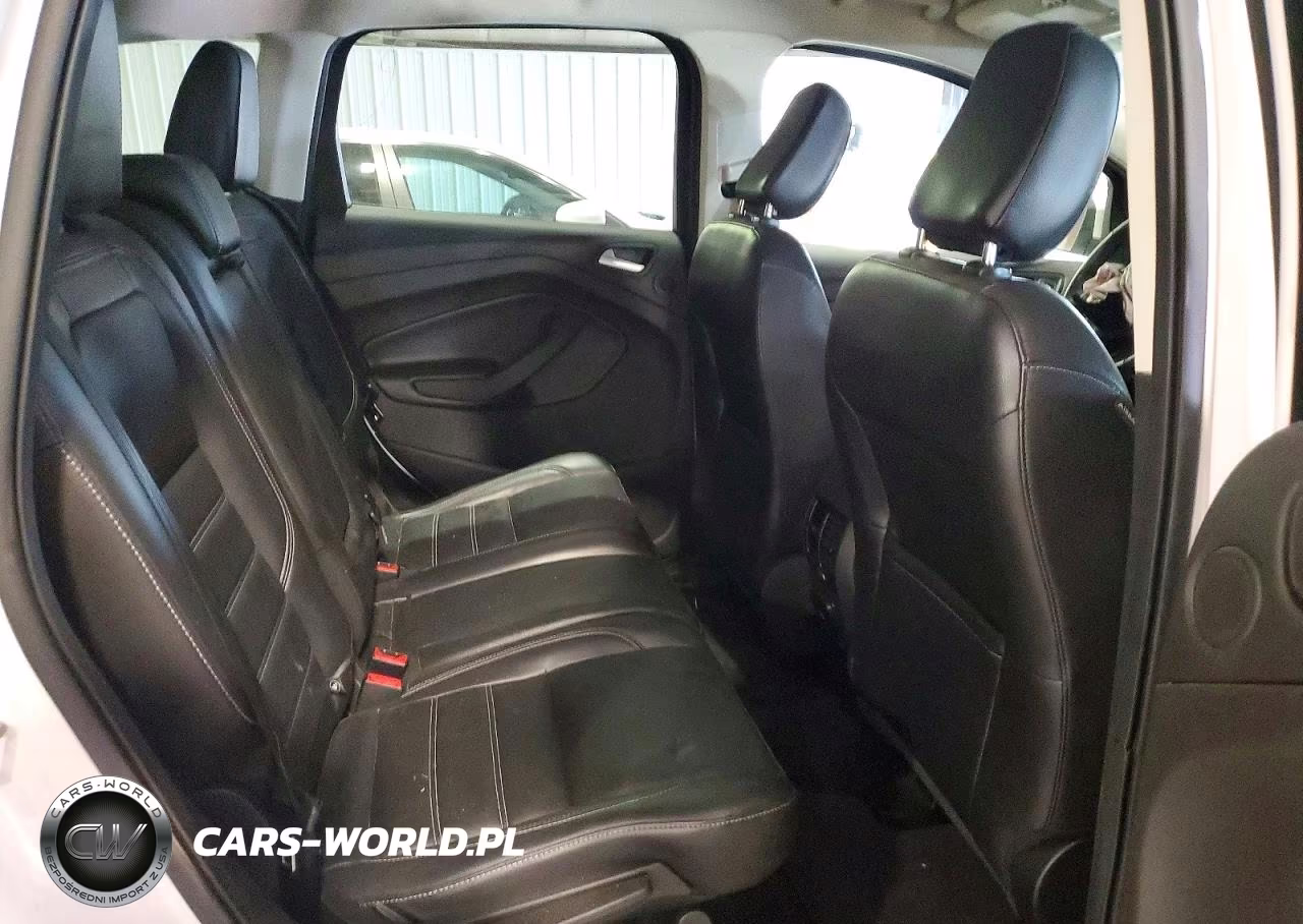 2019 Ford Escape Titanium VIN:1FMCU9J92KUA28327 - 11