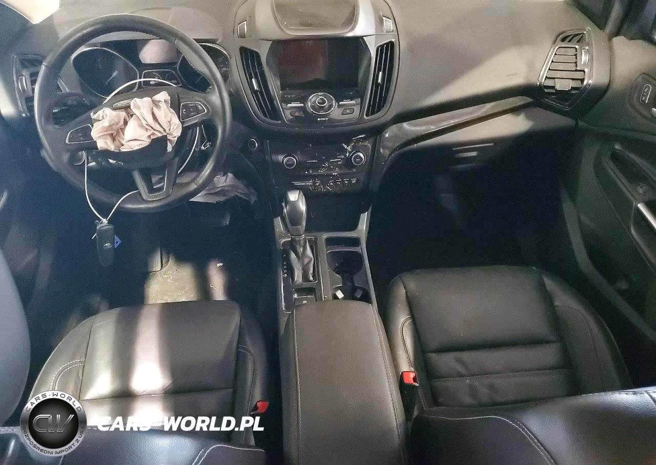 2019 Ford Escape Titanium VIN:1FMCU9J92KUA28327 - 8