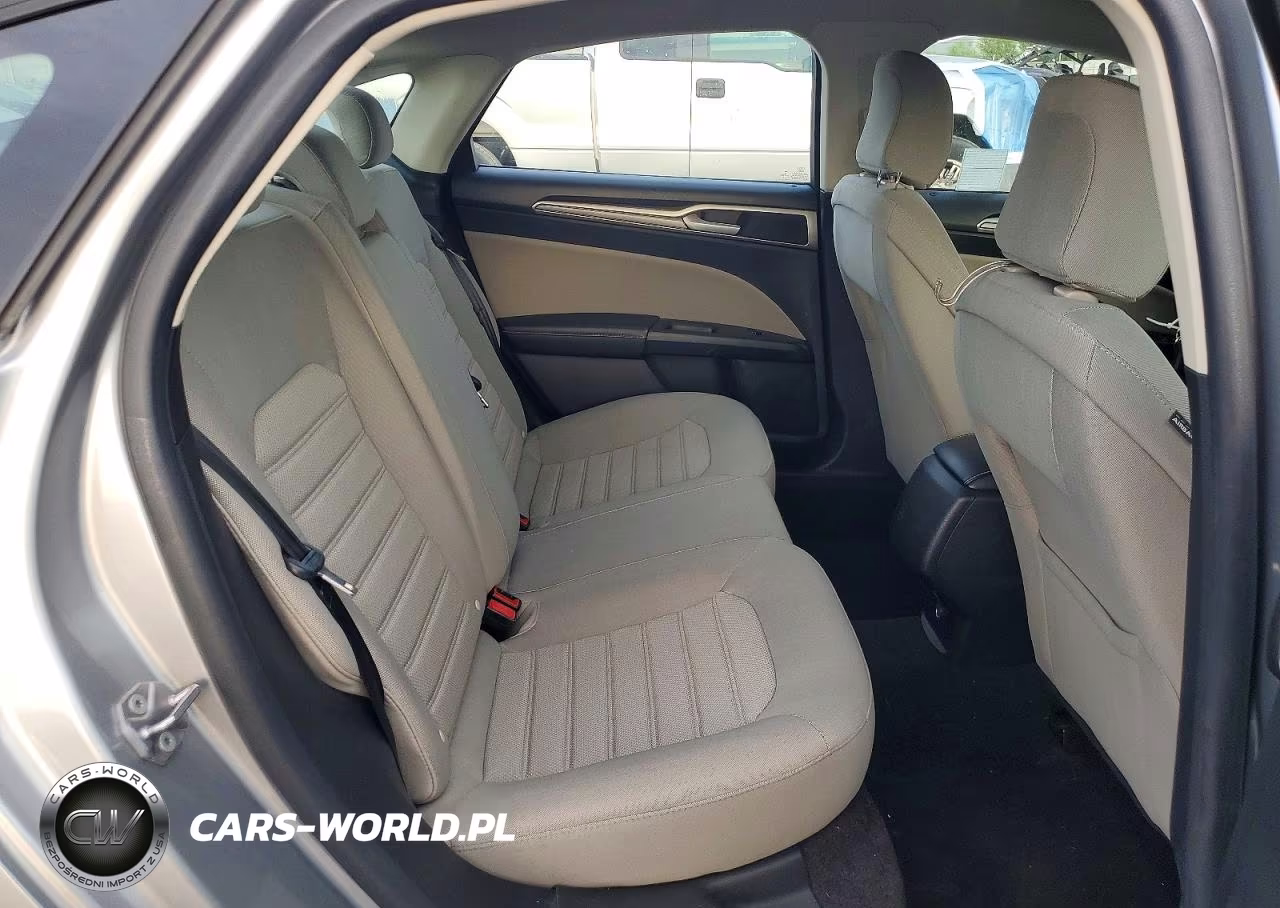 2020 Ford Fusion S VIN:3FA6P0G79LR170232 - 10