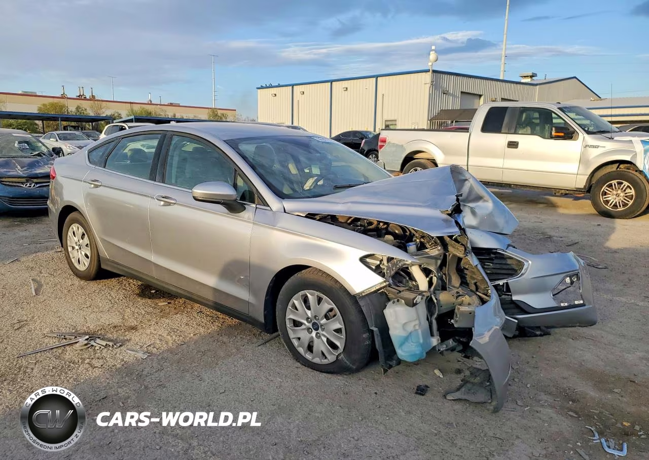 2020 Ford Fusion S VIN:3FA6P0G79LR170232 - 4