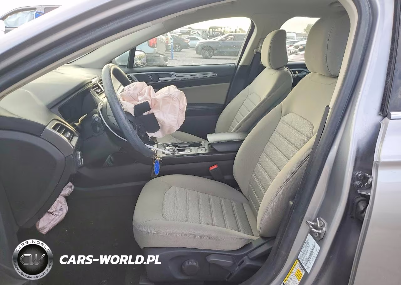 2020 Ford Fusion S VIN:3FA6P0G79LR170232 - 7