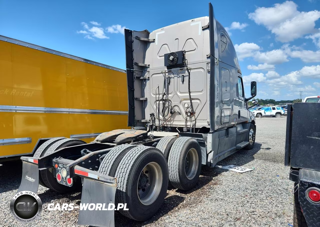2019 Freightliner Cascadia - Semi Truck VIN:3AKJHHDR7KSKB5289 - 3