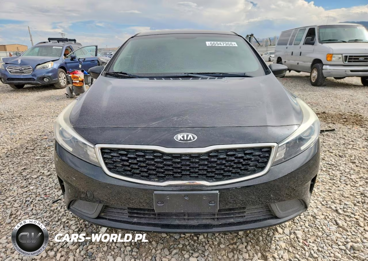 2017 Kia Forte Lx VIN:3KPFK4A77HE029828 - 5