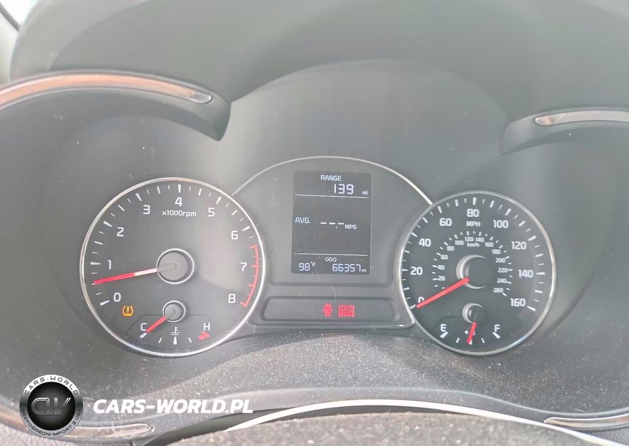 2017 Kia Forte Lx VIN:3KPFK4A77HE029828 - 9