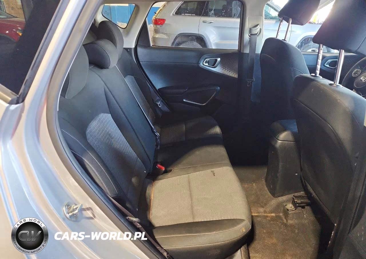 2021 Kia Soul S VIN:KNDJ23AU9M7751208 - 11