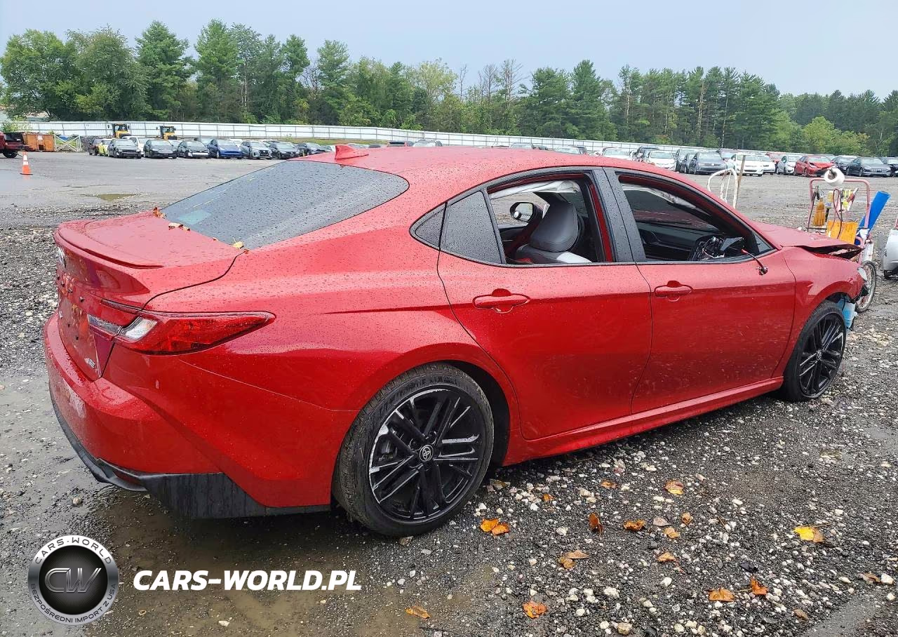 2025 Toyota Camry Se VIN:4T1DAACK6SU207047 - 3
