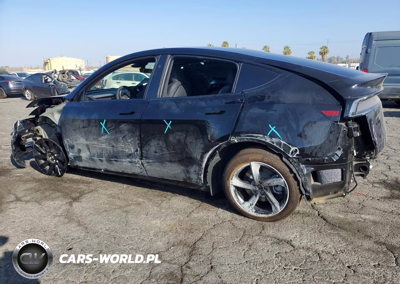 2026 Tesla Model Y VIN:7SAYGAEEXTF693998 - 2