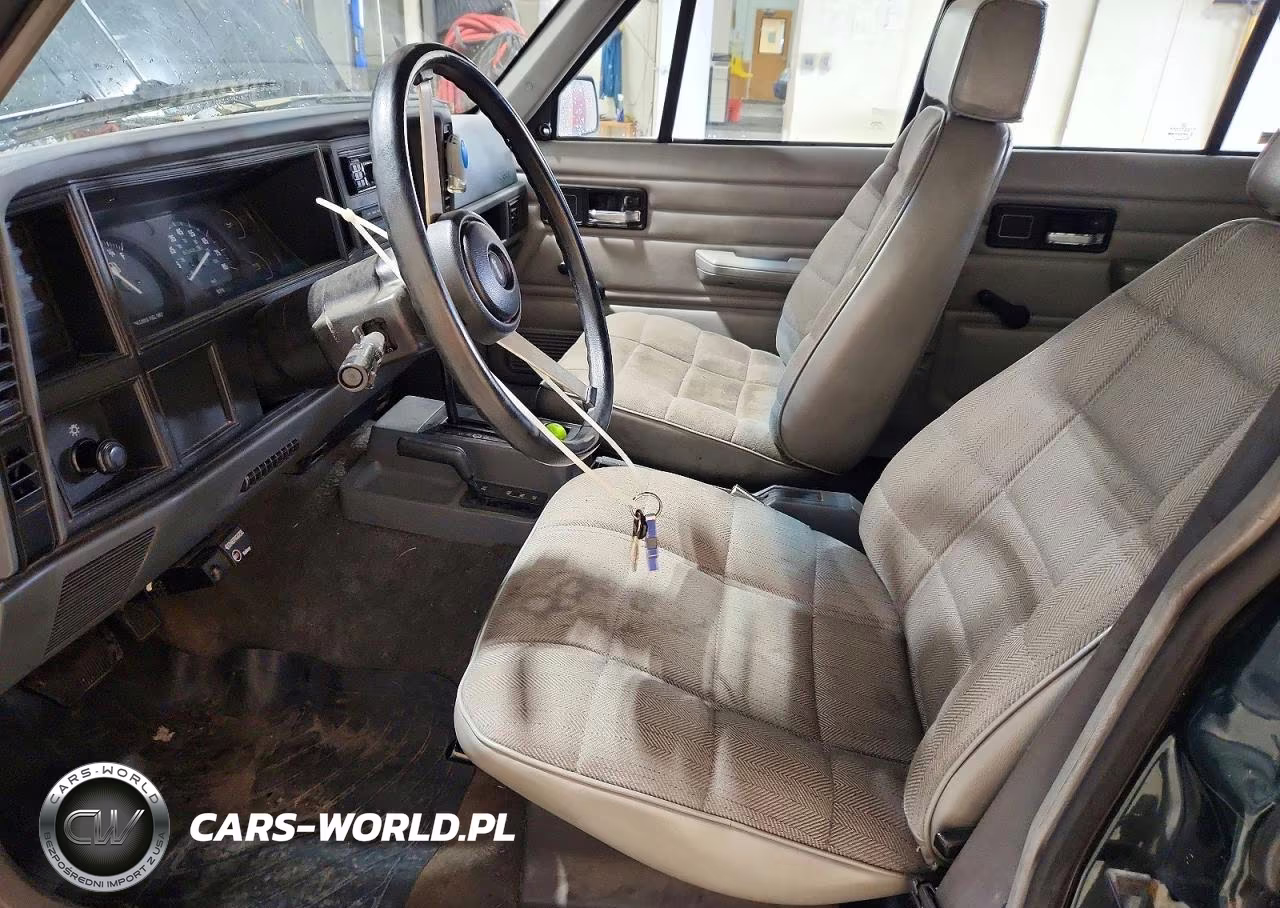 1993 Jeep Cherokee VIN:1J4FJ28S2PL644983 - 7