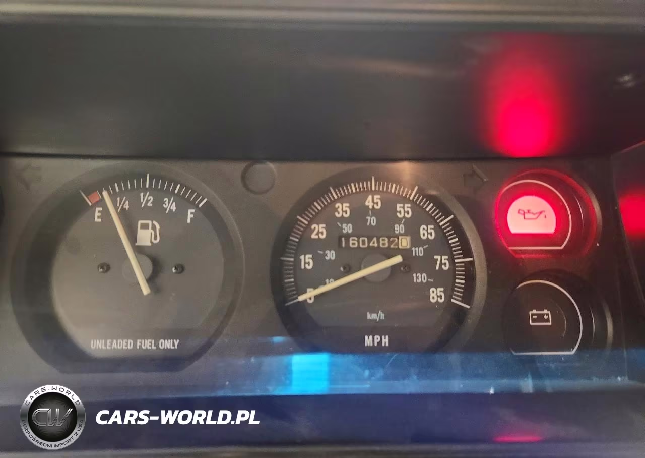 1993 Jeep Cherokee VIN:1J4FJ28S2PL644983 - 9