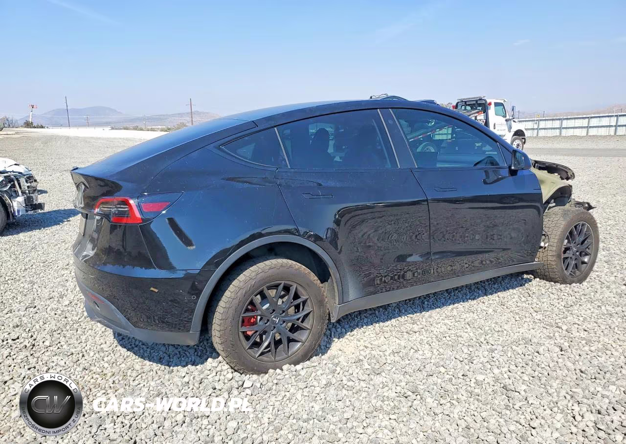 2022 Tesla Model Y VIN:7SAYGDEE4NA019007 - 3