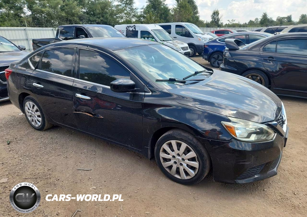 2018 Nissan Sentra S VIN:3N1AB7AP9JY305655 - 4