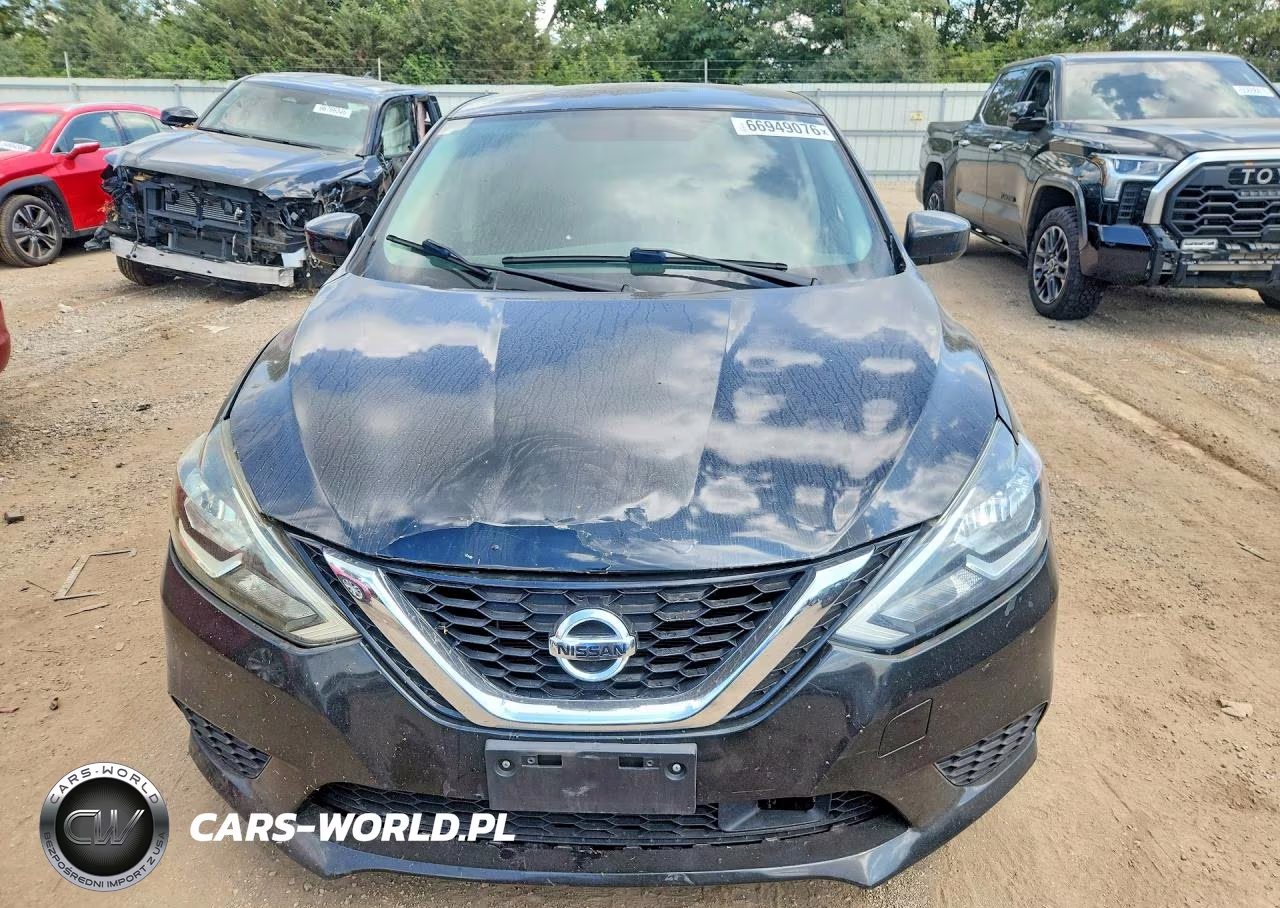 2018 Nissan Sentra S VIN:3N1AB7AP9JY305655 - 5