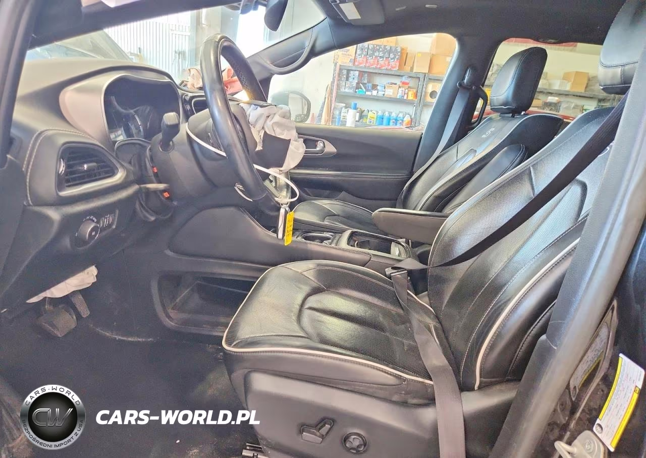 2022 Chrysler Pacifica Hybrid Limited VIN:2C4RC1S71NR135015 - 7