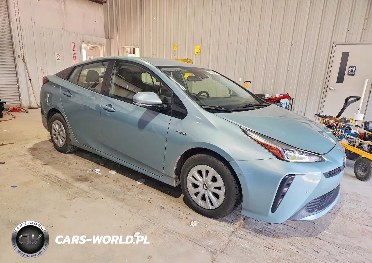 2019 Toyota Prius Le VIN:JTDKARFU5K3076321 - 4