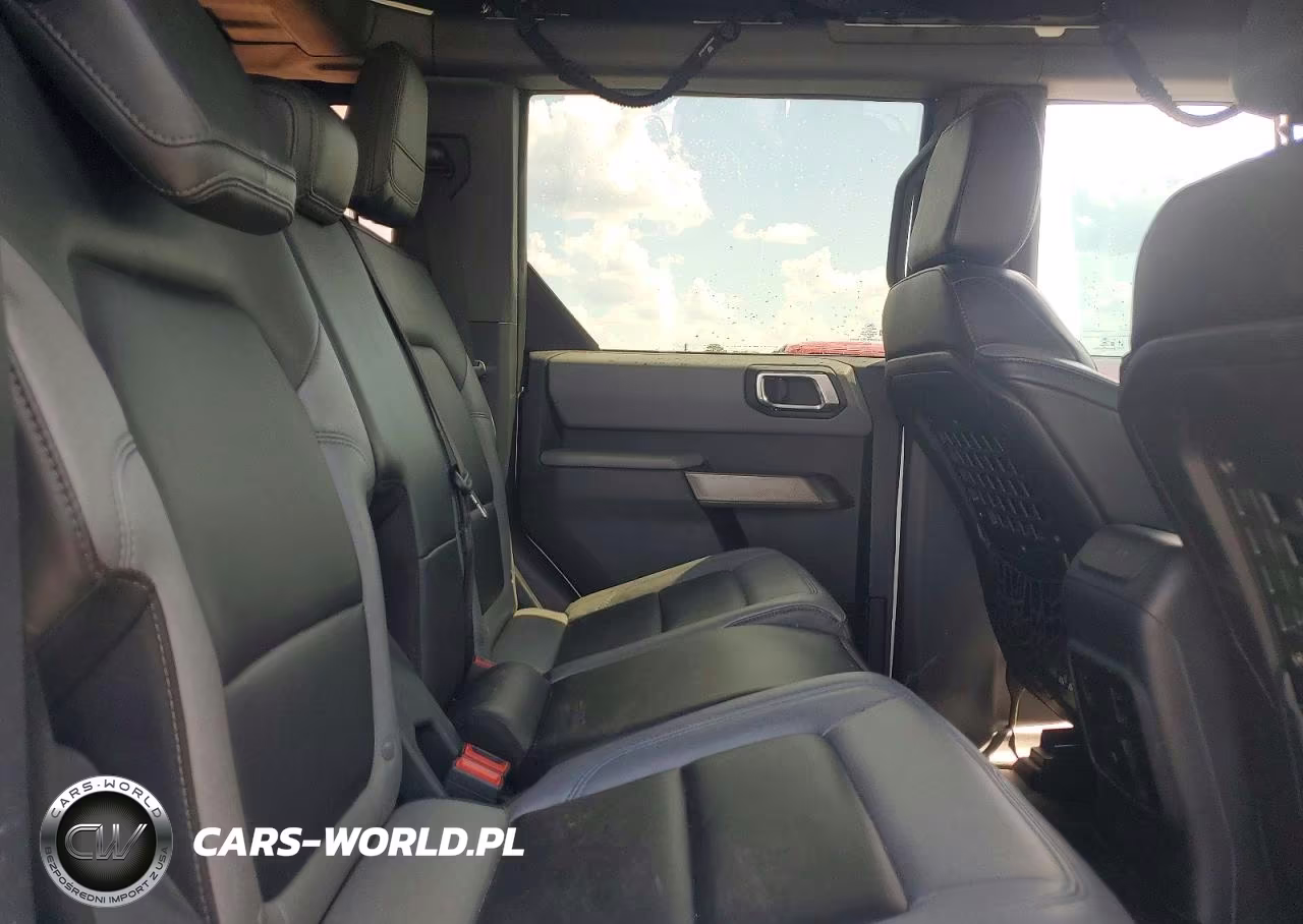 2021 Ford Bronco Base VIN:1FMEE5BH1MLB06965 - 11