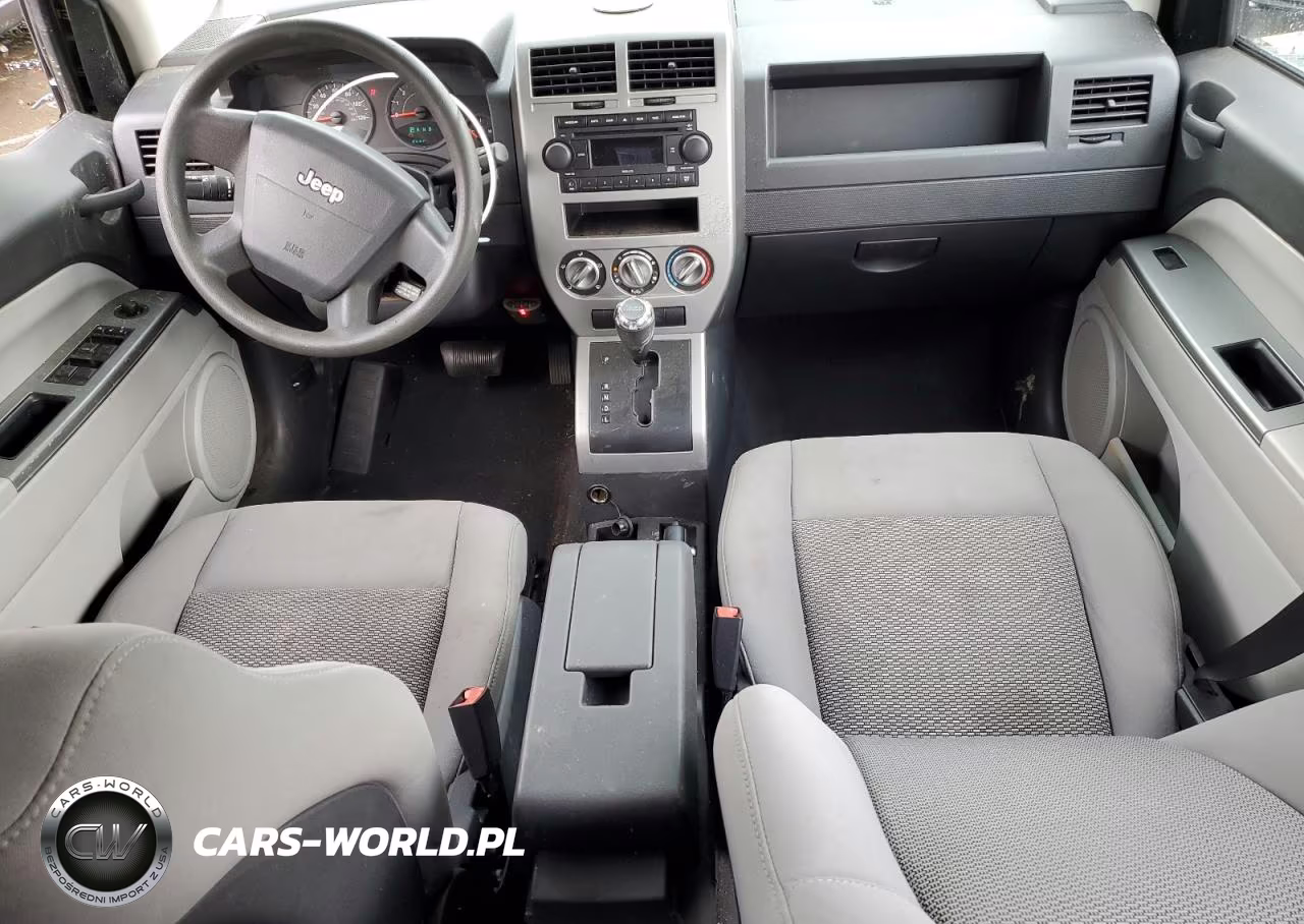 2007 Jeep Compass VIN:1J8FF47W27D131727 - 8