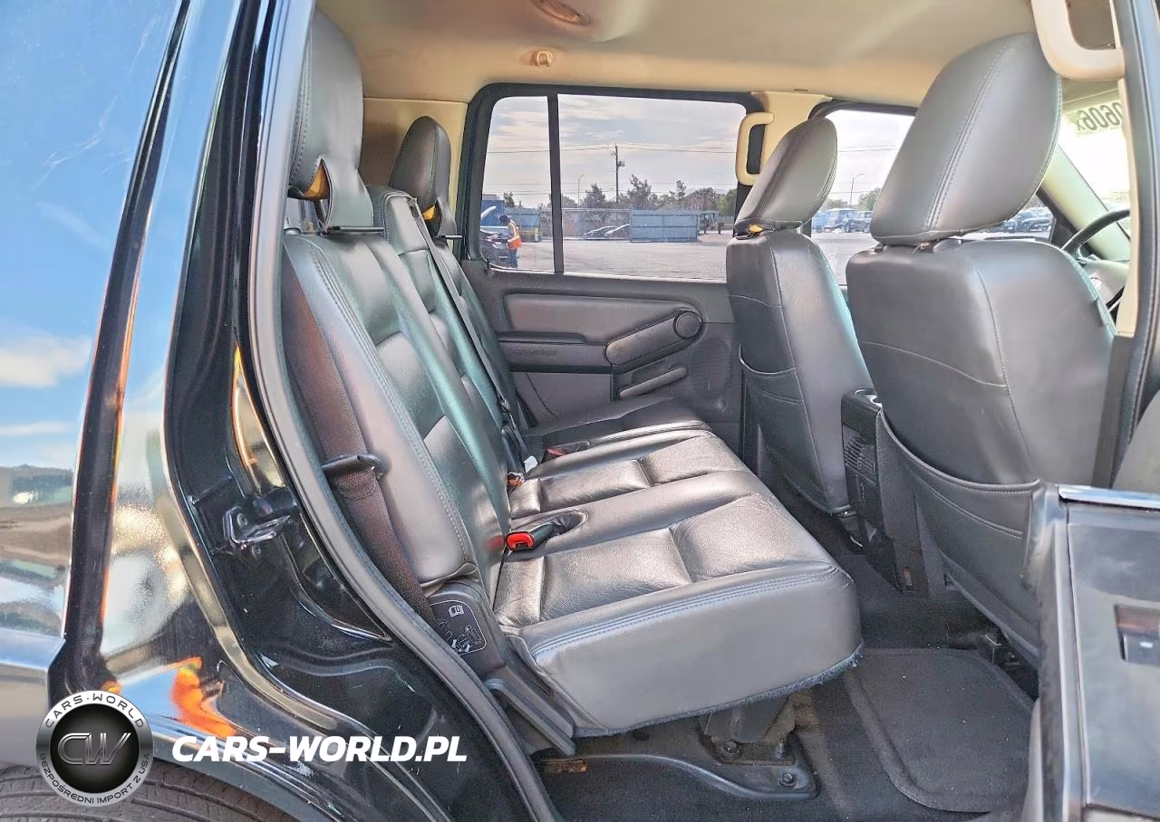 2010 Ford Explorer Xlt VIN:1FMEU6DE2AUA35812 - 11
