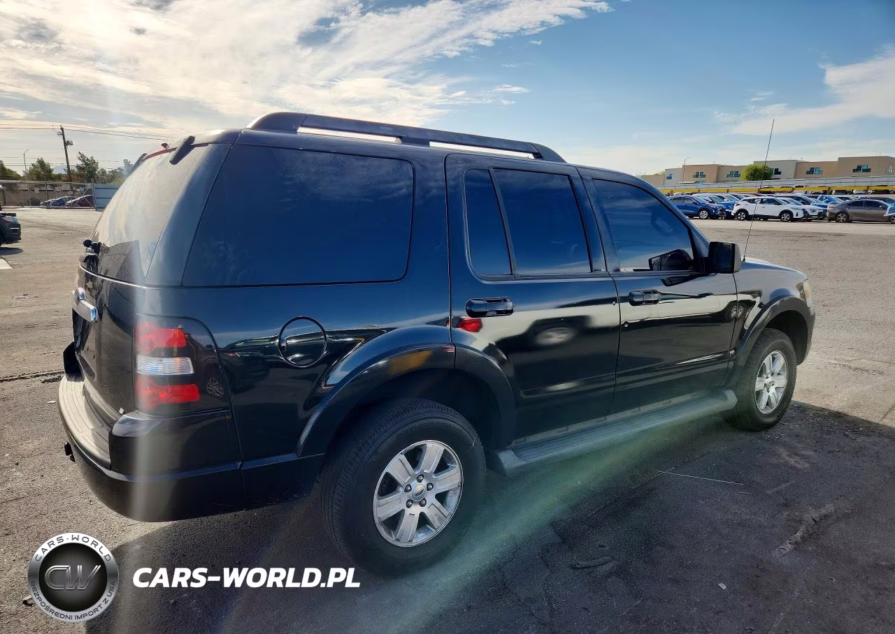 2010 Ford Explorer Xlt VIN:1FMEU6DE2AUA35812 - 3