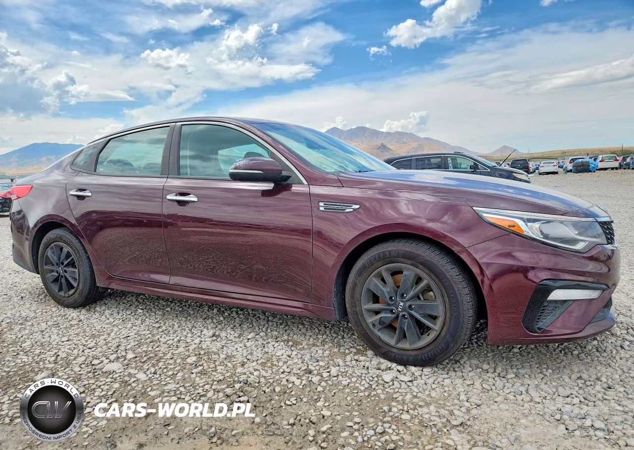 2019 Kia Optima Lx VIN:5XXGT4L38KG275359 - 4