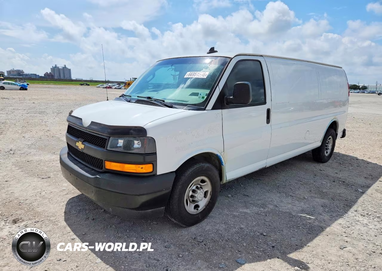 2018 Chevrolet Express G3500 VIN:1GCZGHFGXJ1197440 - 1