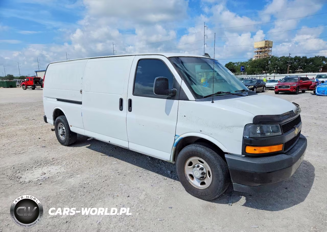 2018 Chevrolet Express G3500 VIN:1GCZGHFGXJ1197440 - 4